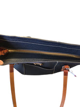 Load image into Gallery viewer, DOONEY & BOURKE Purse