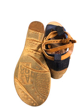 Load image into Gallery viewer, 8.5 A.S.98 Shoes
