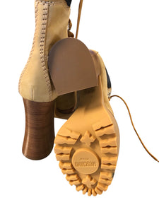 6 MOSCHINO Boots