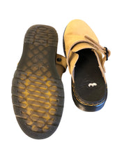 Load image into Gallery viewer, 6 DR. MARTENS Shoes
