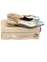 Load image into Gallery viewer, 8 LA DI FERENZA Shoes
