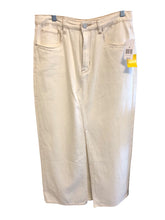 Load image into Gallery viewer, Size 6 BLANKNYC Skirt
