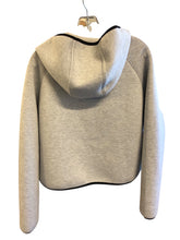 Load image into Gallery viewer, Size M GUESS Jacket
