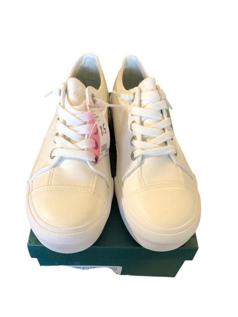 8.5 BLOWFISH Shoes
