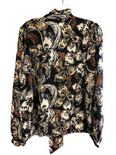 Load image into Gallery viewer, Size M LILLY PULITZER Top
