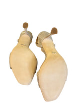 Load image into Gallery viewer, 8 BADGLEY MISCHKA Shoes
