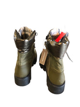 Load image into Gallery viewer, 8.5 FRANCO SARTO Boots
