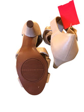 Load image into Gallery viewer, 6.5 CHIE MIHARA Shoes
