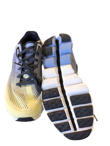 8.5 ON CLOUD Shoes