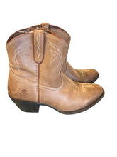 Load image into Gallery viewer, 8.5 ARIAT Boots
