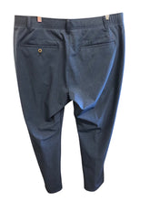 Load image into Gallery viewer, UNDER ARMOUR Size 38/32 Pants
