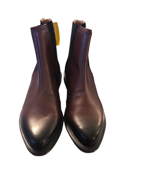 9 DR. MARTENS Boots