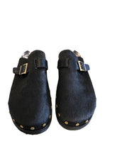 Load image into Gallery viewer, 9.5 JOHNNY WAS Shoes
