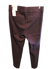 Load image into Gallery viewer, Size 8 ELLEN TRACY Pants
