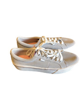 Load image into Gallery viewer, 9 KEDS Shoes
