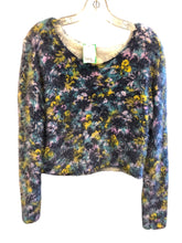 Load image into Gallery viewer, Size S PILCRO Sweater
