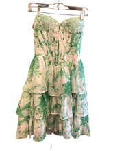 Load image into Gallery viewer, Size S/M ELEGANT DRESS Dress
