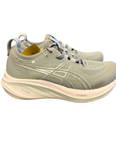 Load image into Gallery viewer, 6.5 ASICS Shoes
