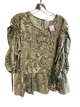 Load image into Gallery viewer, Size XL CES FEMME Top
