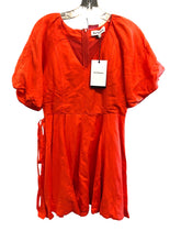 Load image into Gallery viewer, Size M EN SAISON Dress
