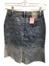 Load image into Gallery viewer, Size 0 WASH LAB Skirt
