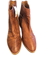 Load image into Gallery viewer, 9 DIBA TRUE Boots
