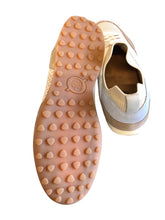 Load image into Gallery viewer, 8 BORN Shoes
