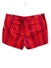 Load image into Gallery viewer, Size 6 GAP Shorts
