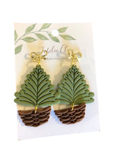 Load image into Gallery viewer, Earrings
