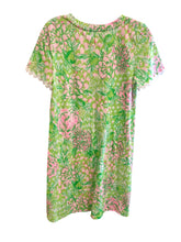 Load image into Gallery viewer, Size S LILLY PULITZER Dress
