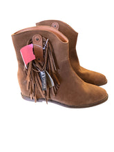 Load image into Gallery viewer, 9.5 DINGO Boots
