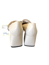 Load image into Gallery viewer, 6 AREZZO Shoes
