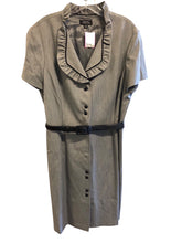 Load image into Gallery viewer, Size 14 TAHARI Dress

