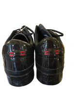 Load image into Gallery viewer, 8 CONVERSE Shoes
