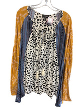 Load image into Gallery viewer, Size L GIGIO Top
