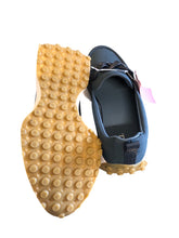 Load image into Gallery viewer, 7.5 DIBA Shoes
