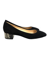 Load image into Gallery viewer, 8.5 RON WHITE Shoes
