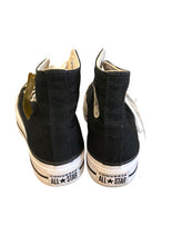 Load image into Gallery viewer, 6 CONVERSE Shoes
