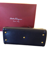 Load image into Gallery viewer, SALVATORE FERRAGAMO Purse
