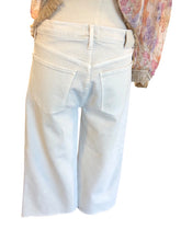 Load image into Gallery viewer, Size 10 CITIZENS OF HUMANITY Jeans
