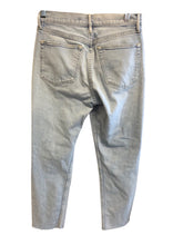 Load image into Gallery viewer, Size 2 3 X 1 NYC Jeans
