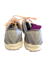 Load image into Gallery viewer, 8.5 BROOKS Shoes
