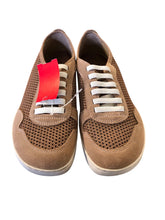 Load image into Gallery viewer, 7.5 BRIOSO Shoes
