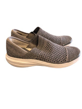 Load image into Gallery viewer, 7.5 BZEES Shoes
