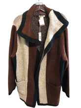 Load image into Gallery viewer, Size L MAX STUDIO Sweater
