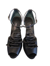 Load image into Gallery viewer, 6.5 NINA Shoes
