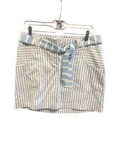 Load image into Gallery viewer, Size 8 NIKE Skirt
