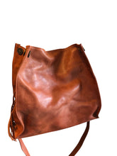 Load image into Gallery viewer, OLD TREND Purse
