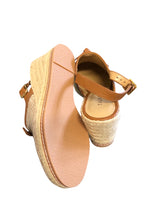 Load image into Gallery viewer, 8.5 TALBOTS Shoes
