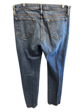 Load image into Gallery viewer, FRAME Size 34 Jeans

